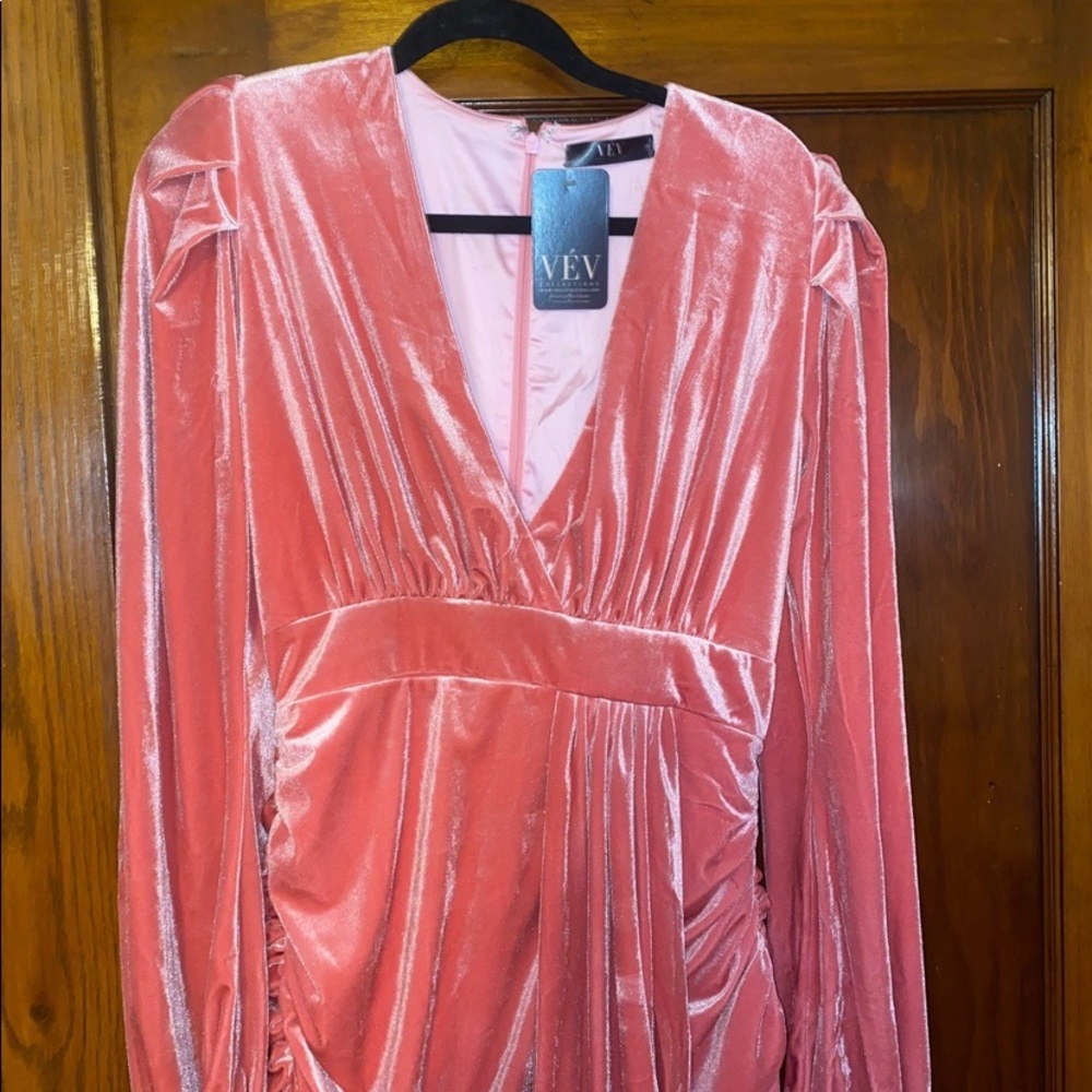 vév dress.